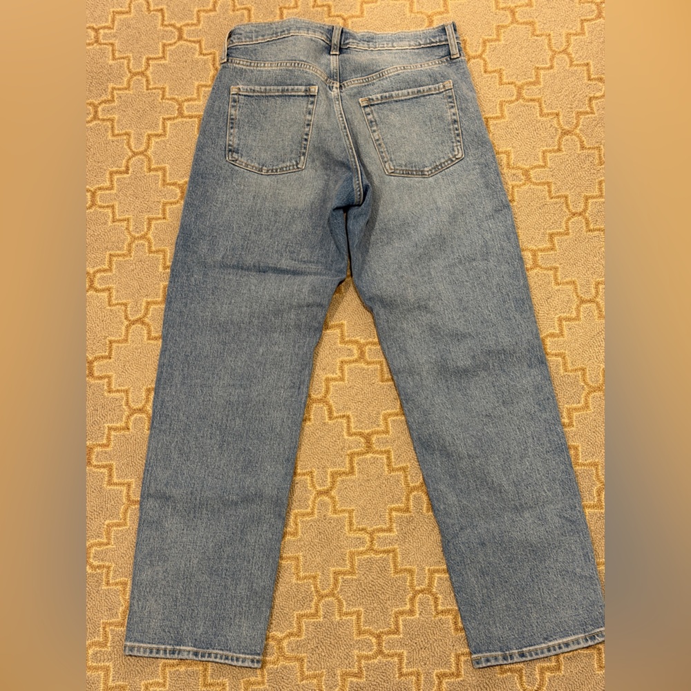 Old Navy Mid-Rise Slouchy Straight Leg Jeans